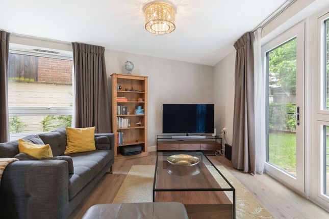 Flat 1, The Foundry 35a, Woodthorpe Road, Ashford photo 2