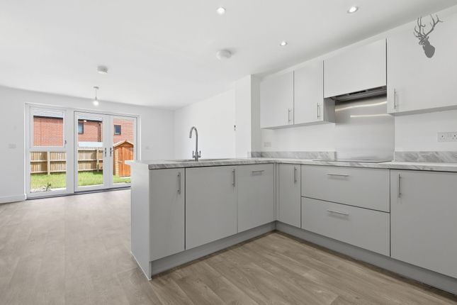 10 Bailey Close, Bishop's Stortford photo 2