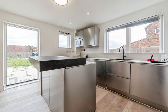10, Queensway, Sleaford photo 2