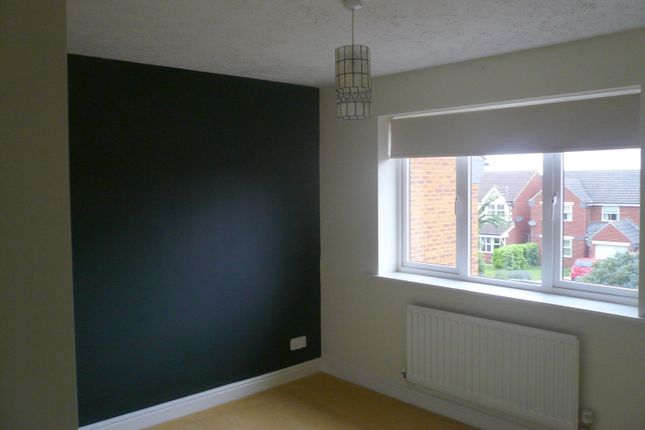 7, Harvey Close, WELLINGBOROUGH photo 4