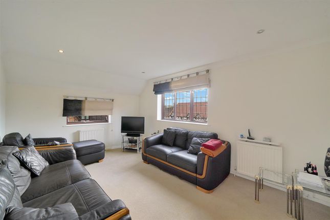62, Priory Field Drive, Edgware photo 2