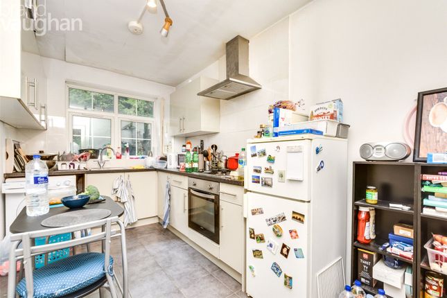 27, Regency Court, Brighton photo 4