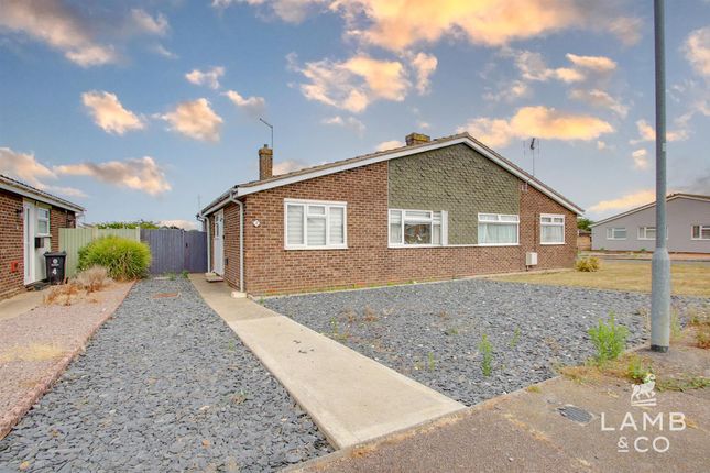 2-bed house on 2, Bennett Close, Walton On The Naze, £160,750