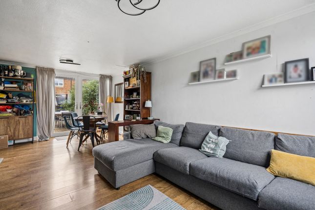 Blenheim Road, Maidenhead photo 4