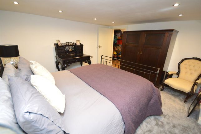 End terrace house for sale in Derby Range, Heaton Moor, Stockport