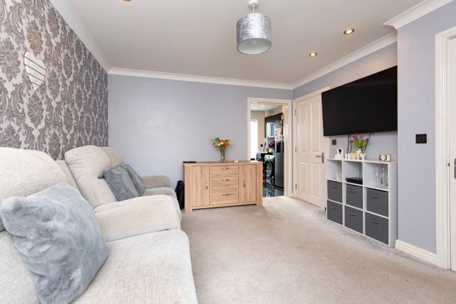77, Lady Jane Franklin Drive, Spilsby photo 2