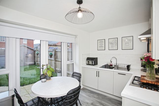 13, Mindaro Way, Rugby photo 4