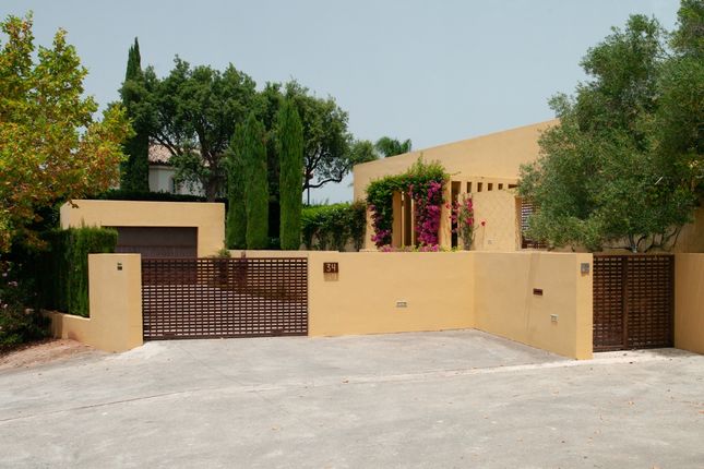 Villa for sale in Av. Los Cortijos, 34, 11360 San Roque, Cádiz, Spain