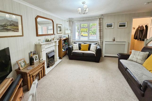 1, Butlers Court, Warminster photo 3