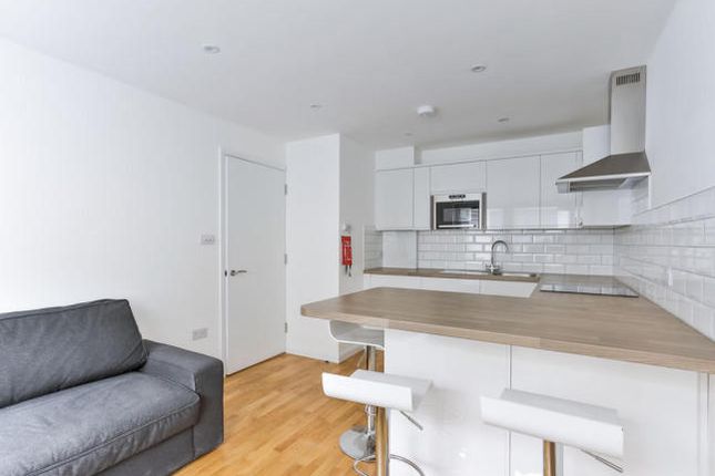Thumbnail Flat to rent in Stucley Place, Camden Town, London