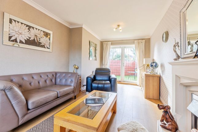 Pembroke Drive, Greater Manchester photo 2