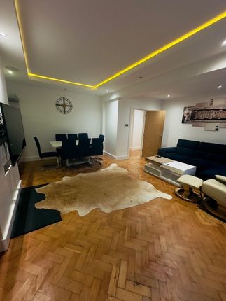 Upper Richmond Road, London photo 5