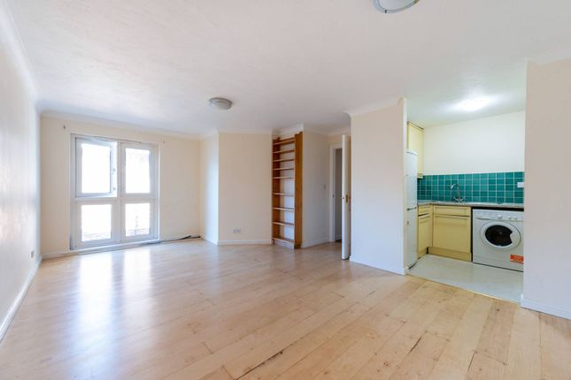 Thumbnail Flat to rent in Brighton Road, Purley