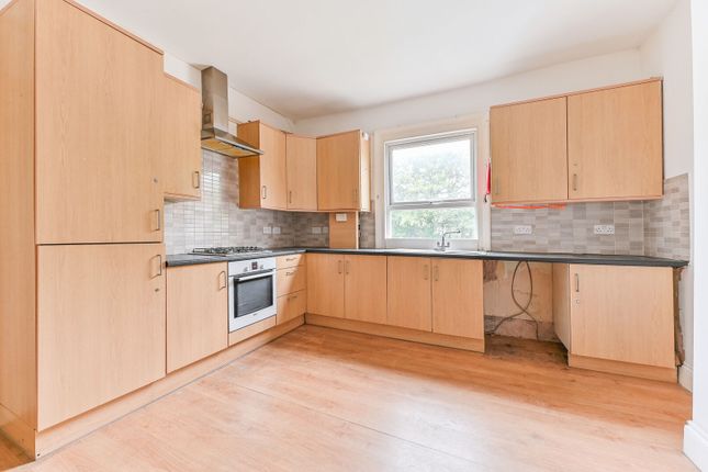 Melfort Road, Thornton Heath photo 4