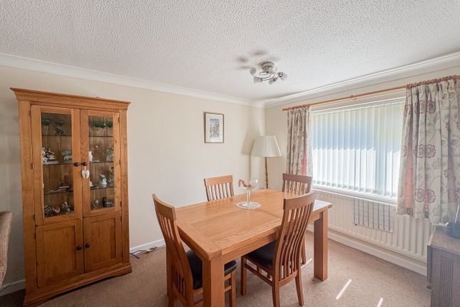 12, Kingsfield, Ringwood photo 4