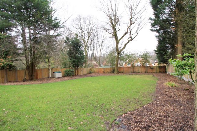Flat 2 Bluebell House, 89 Ducks Hill Road, Northwood photo 4