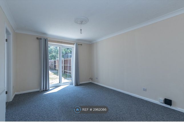 Birch Drive, Bournemouth photo 3