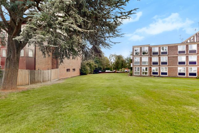 Flat for sale in Rusper Close, Stanmore