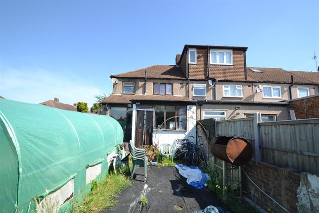 End terrace house for sale in Glencoe Drive, Dagenham