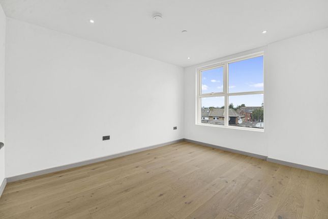 Flat 8, Olive Tree Court, 1 Cranbrook Mews, Walthamstow photo 4