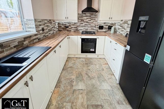 21 St. Marks Road, Stourbridge photo 5