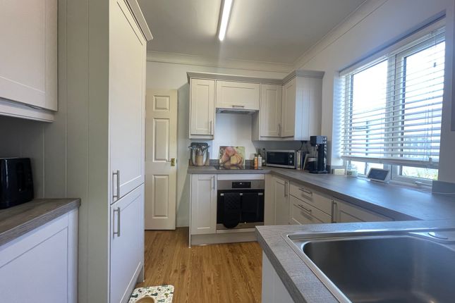 29, Westham Drive, Pevensey Bay photo 4