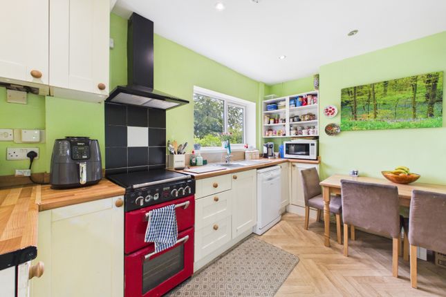 13, Lister Drive, Sheffield photo 4