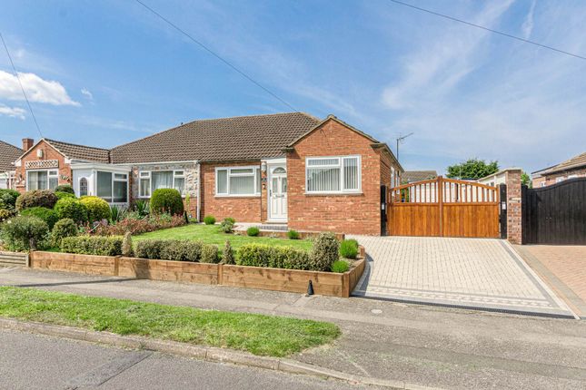 Thumbnail Bungalow for sale in Portfield Road, Newport Pagnell