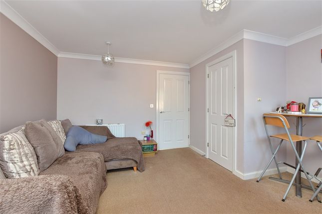Fennel Close Minster On Sea, Sheerness photo 3