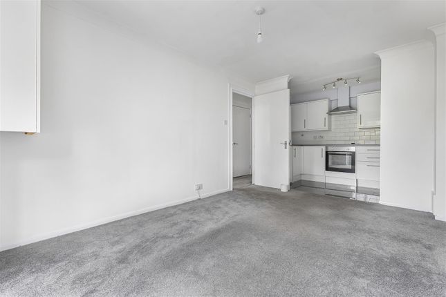 6 De Winter House, Granville Road, Sevenoaks photo 2