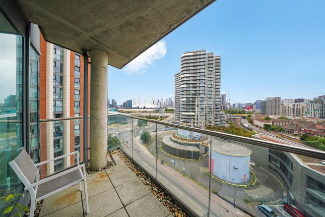 Flat 24, Ross Apartments, Royal Victoria Dock photo 3