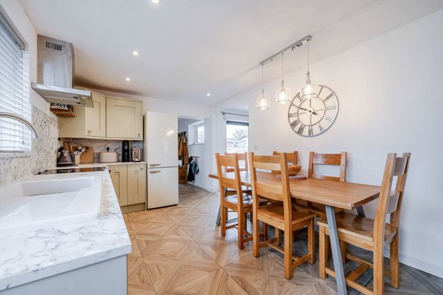 20, Treburley Close, Launceston photo 4
