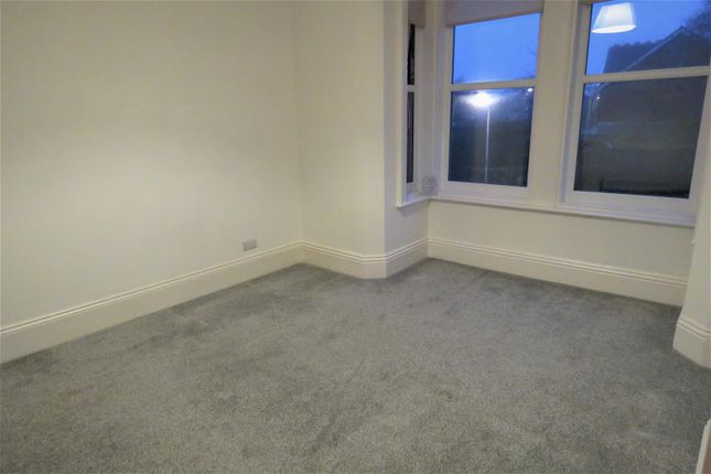 Flat to rent in Wennington Road, Southport