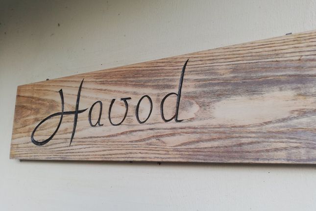 Room 1 Havod, Medway Drive, East Grinstead photo 4