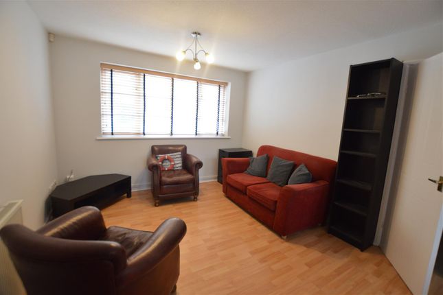1A, Upper Moss Lane, Manchester photo 2
