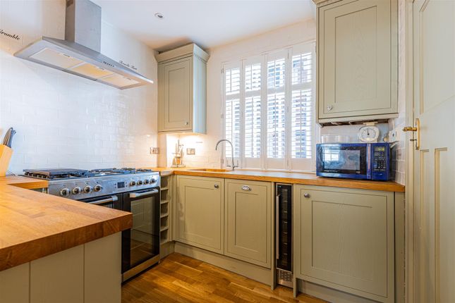 2, Warwick House, Westgate Street, Cardiff photo 4