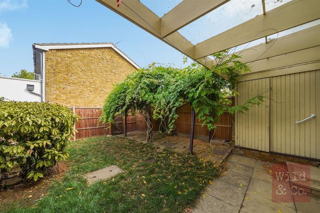 28, The Grove, Enfield, Enfield photo 2
