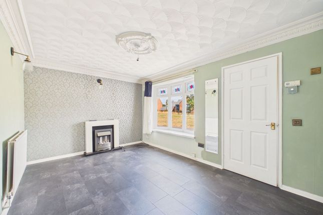 133 Coltsfoot Gardens, Gateshead photo 3