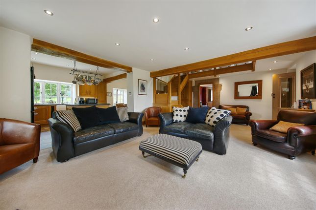 Cuckoostone Grange Farm, Chesterfield Road, Matlock photo 4