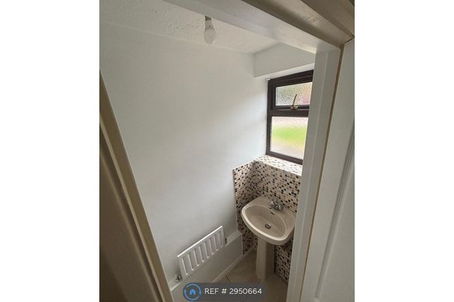 Highfields Close, Dunstable photo 3
