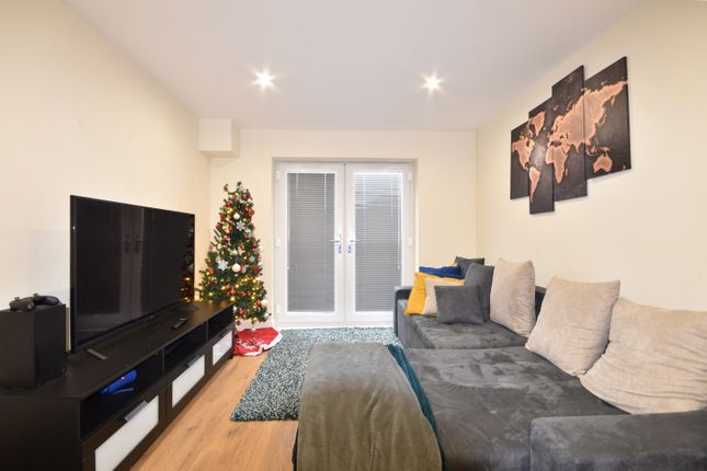 Flat for sale in Apartment 42 Parkview, 14 Fitzalan Road, Sheffield