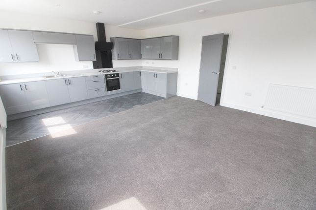 Apt 10 138 Ormskirk Road, Wigan photo 5