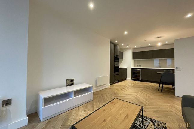 2-bed house on Flat 1205, 16 Silvercroft Street, Manchester, £375,000