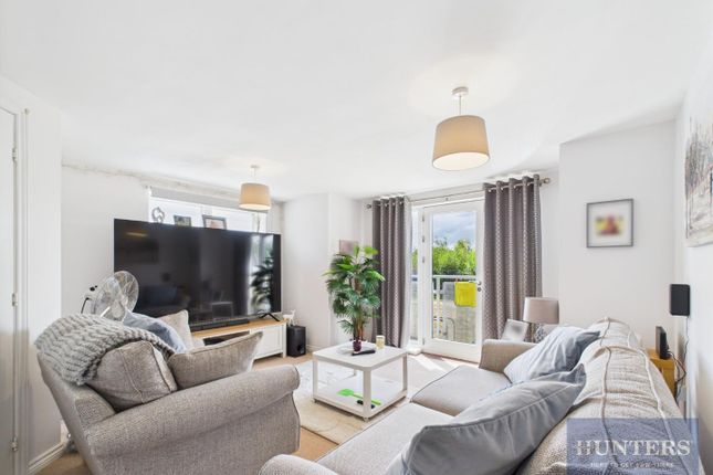 Renard Court, Flat 3, Sotherby Drive, Cheltenham photo 3