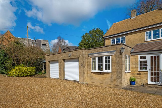 Detached house for sale in Buckingham Road Brackley, Northamptonshire