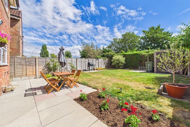 107, Cannons Gate, Clevedon photo 2