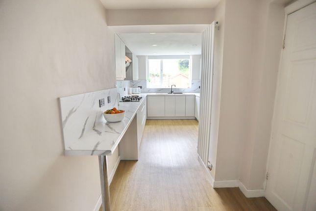 14 Mayfair Avenue, Manchester photo 5