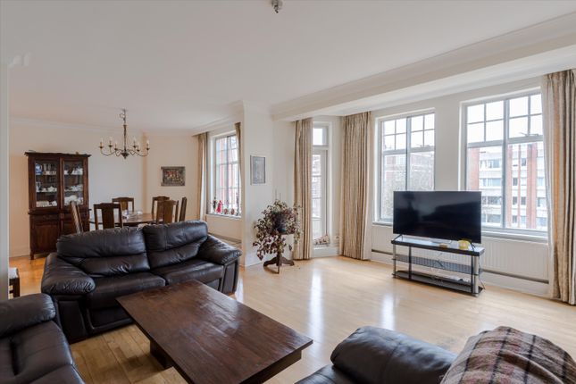 3-bed flat on Clive Court, London, £1,300,000
