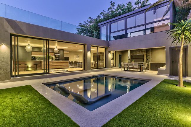 Villa for sale in Llandudno, Cape Town, South Africa