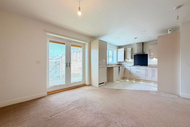 12 Howgate Drive, Scarborough photo 4